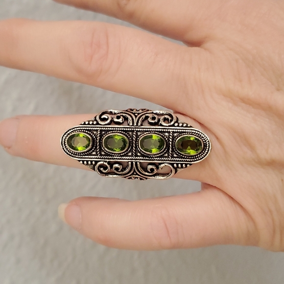 New Peridot 925 Silver Statement Ring. - Picture 8 of 14